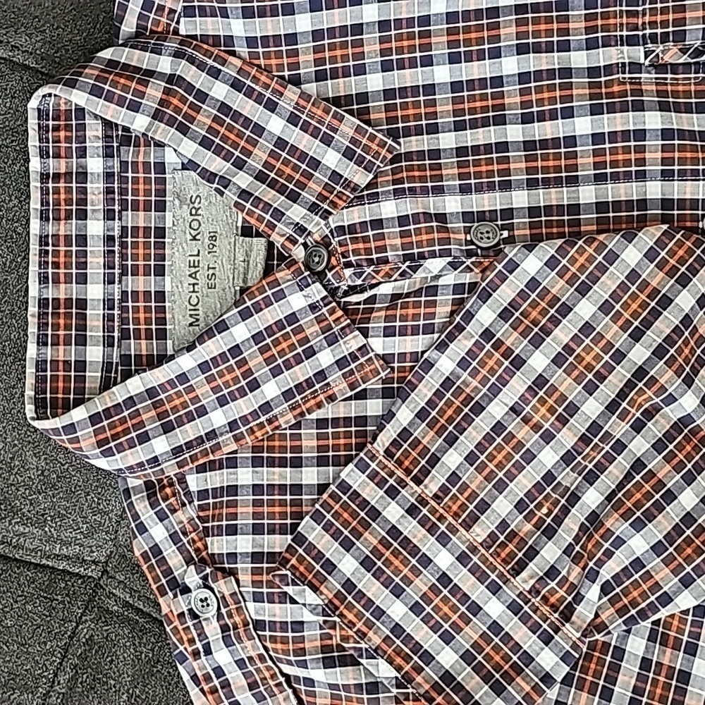 MICHAEL KORS Plaid Button Down Size Large